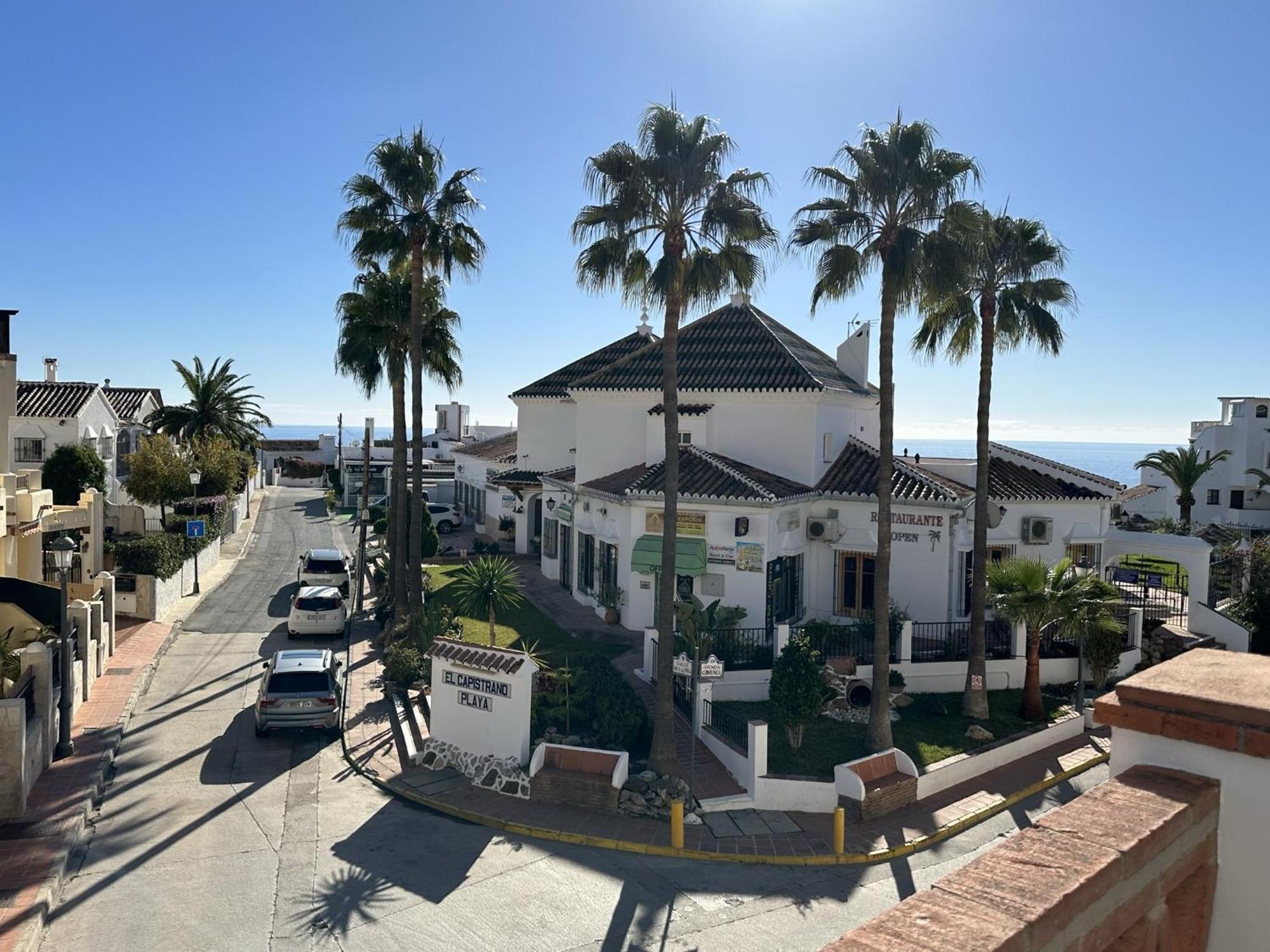 Nerja Paradise Rentals - Apt Chimenea A1E ภายนอก รูปภาพ